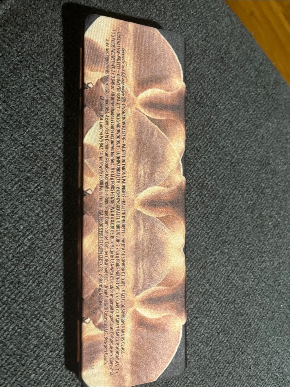 Urban Decay Eyeshadow Preloaded Palette – Rose Gold & Bronze Artwork - Picture 3 of 3